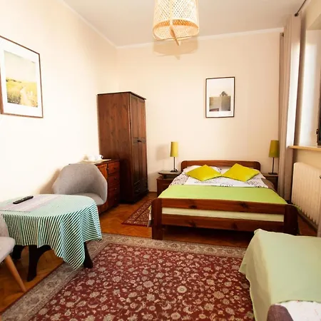 Goscinny Dom Homestay *