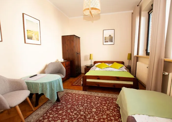 Goscinny Dom Quarto em Acomodações Particulares *